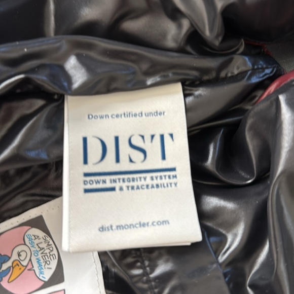 Moncler Tibb Down Vest - Picture 9 of 11